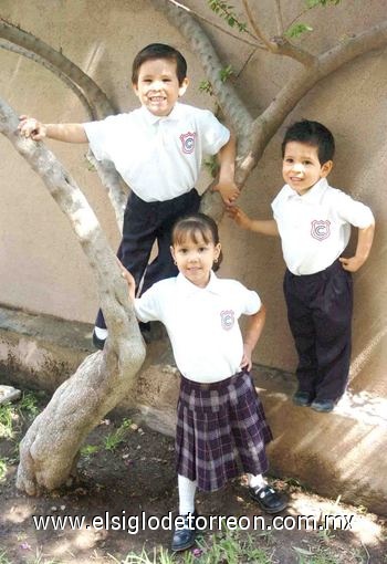 03052010 Gerardo Sánchez, Melissa García y Maximiliano.