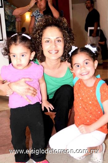 04052010 Aranza, Melissa y Miriam Villa. EL SIGLO DE TORREÓN / ÉRICK SOTOMAYOR