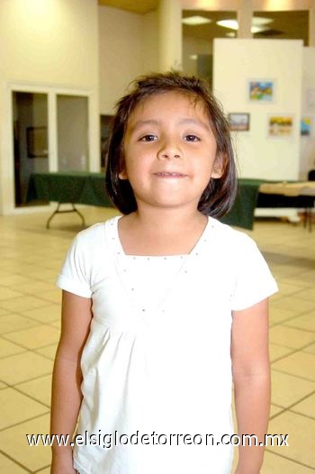 04052010 Britany Esparza.