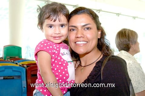 05052010 Romina y Gina. EL SIGLO DE TORREÓN / JESÚS HERNÁNDEZ