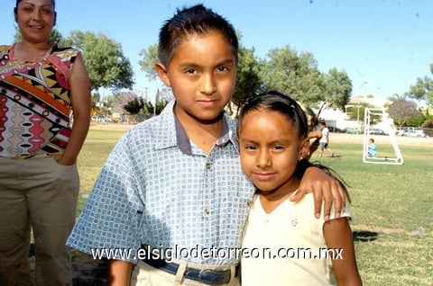 06052010 Rafael y Citlali Saucedo Blas.