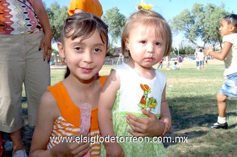 06052010 Gisela y Leslye Nava Saucedo.