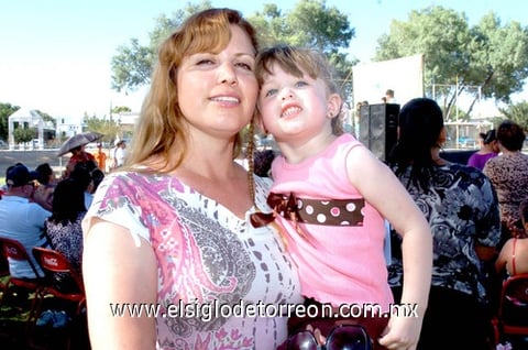 06052010 Lizeth y Zaphir Díaz Flores.