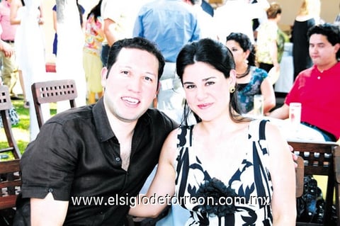 Héctor Arreola y Laura Curioca.