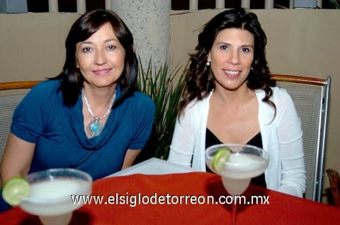 Dora y Angélica.