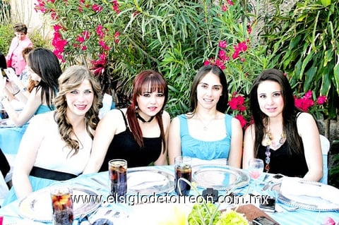 Jimena de Chibli, Chabelina de Sordo, Natalia y Blanca.