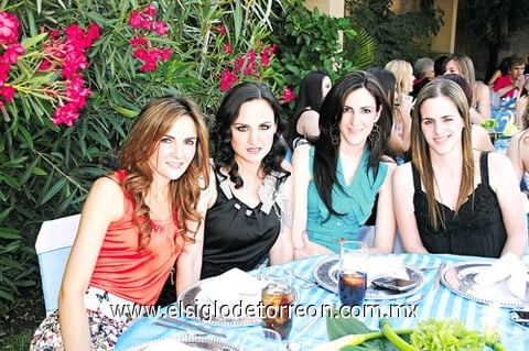 Natalia, María Emilia, Valeria y Beatriz.