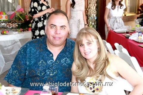 11052010 Gerardo y Liliana Tueme.