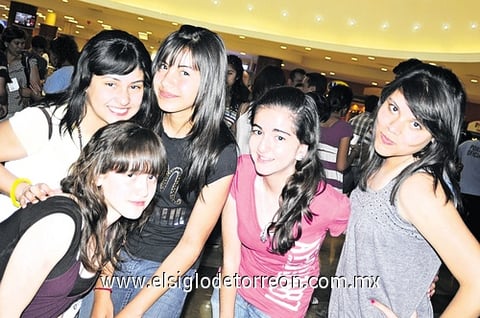 08052010 Brenda, Zulema, Ana, Sofía y Lulú.