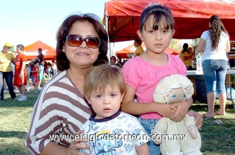 13052010 Ale, Tere e Ivonne.
