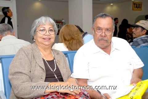 13052010 Boston. Eduardo Tejada de la Cruz y su esposa visitarán a sus parientes.