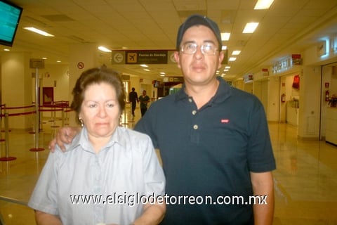 14052010 MÉXICO. Sofía Castro Vargas y Ulises Santín Castro.