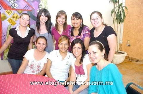 16052010 Homenajeados. Maestros de conocida institución educativa en una comida realizada en su honor.