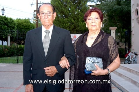 20052010 José Vargas Hernández y señora.