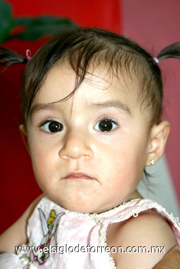 22052010 Mónika Mía Hernández Segura.