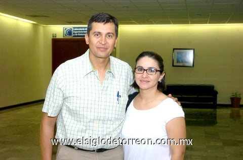 25052010 Luis Cabrera y Lorena Villaseñor.