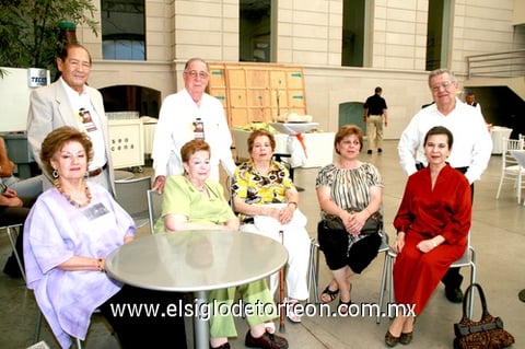 26052010 Ulises Mejía, Claudia de la Fuente, María Luisa Madero, Francisco José Madero, Olga Calderón, Lorena Calderón, Luis Carlos Reyes y Lucero de Reyes.