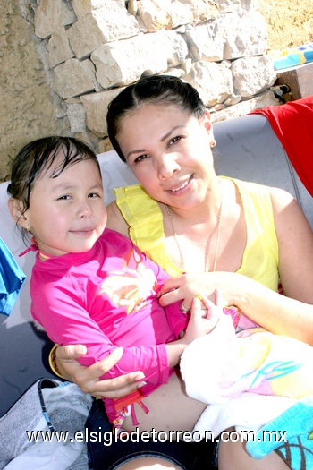 26052010 Claudia y Luciana Jayme.