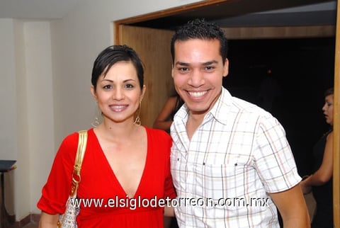 26052010 Concurrencia. Adriana y Ricardo Marcos.