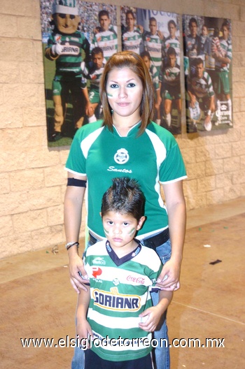 27052010 Lizeth y Caleb Martínez.