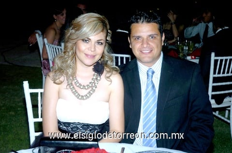27052010 Selina y Víctor Viesca.