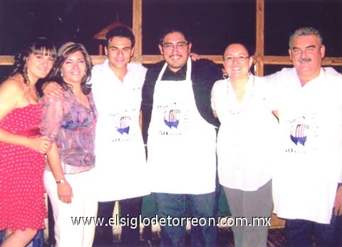 28052010 Sergio Enrique Cabello Galicia, festejó sus 50 años de vida acompañado de su esposa Lina y sus hijos: Mariana, Diego, Andrea y su yerno Manuel Pinto.