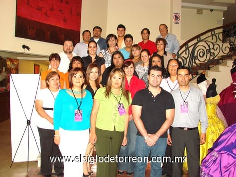 28052010 Prestigiados expositores reunidos en un sólo lugar, y ofrecieron lo mejor de sus servicios.