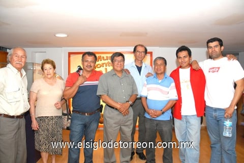 29052010 Presentes. Javier Vargas Soto, María Soledad, Guillermo Rosales, Javier Aguilera, Leopoldo de la Vara, Alfonso González, Enrique Gámez y Gustavo.