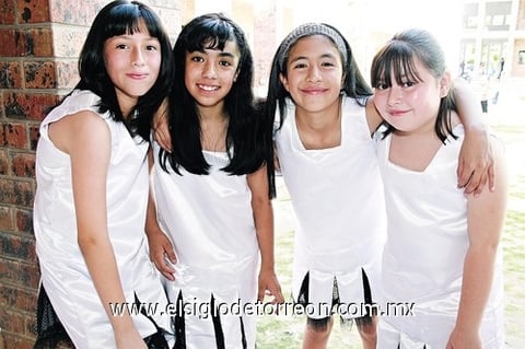 30052010 Marifer Chávez, Andrea Carbajal, Marifer Silva y Mariana del Castillo.