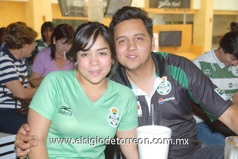 30052010 José Sánchez y Rocío López.