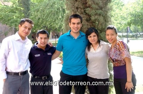 01062010 Pablo Iván Flores, Danny Arévalo, René Velasco, Bárbara Norman y Angélica Delgado.