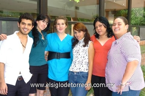 01062010 Yamil Milán, Elizabeth Cabral, Mariana Ramos, Silvia Adame, Sofía Dorado y Sandra Fernández.