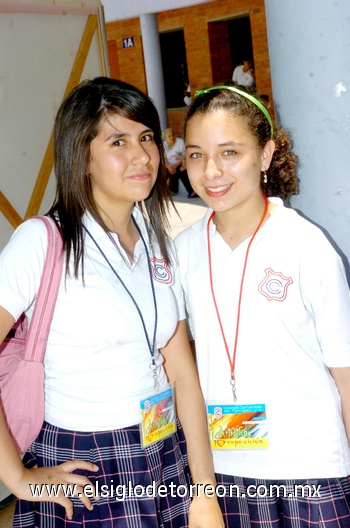 02062010 Valeria Palacios y Victoria Sordo.