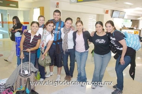 03062010 Europa. Marysol, Karina, Alma, Norma, Paul, Celeste, Paloma y Gloria.