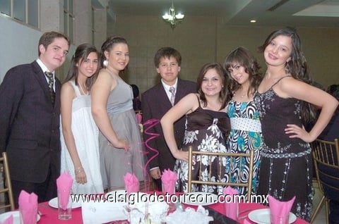 03062010 Alonso, Claudia, Brenda, Jorge, Ana Paola, Ale y Pamela.