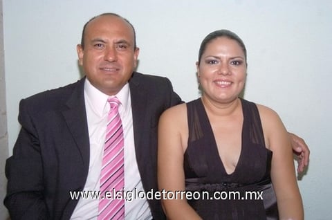 03062010 José Antonio Cisneros Robledo y Heidy Espinoza de Cisneros.