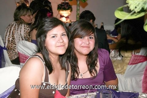 04062010 Diana y Susana Méndez.
