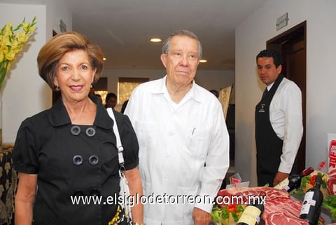 06062010 Josie R. de Iriarte y Ramón Iriarte.