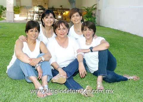 08062010 Soledad, Sofía, Kena, Ana Rosa y Elsa María Anaya LLamas. EL SIGLO DE TORREÓN / ÉRICK SOTOMAYOR