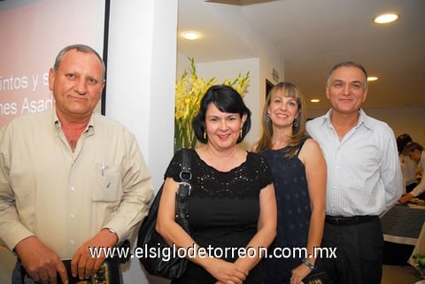 06062010 Nancy y Antonio.