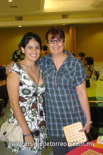 09062010 Luisa Martínez y Elsa Mendoza.