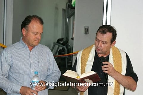 09062010 Federico Sáenz y padre Carlos Martínez.