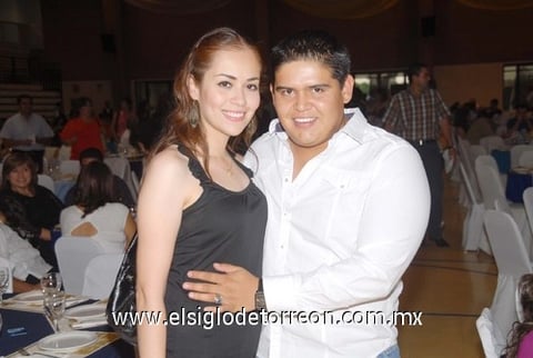 12062010 Ana Paulina Barocio y Francisco Javier López.