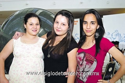 14062010 Pamela Kuri, Maryfer Ochoa y Andrea Arellano.