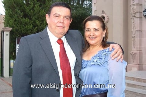 15062010 Octavio Contreras y Sra.