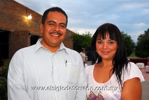 13062010 Ricardo Serrato y Melissa Torres.