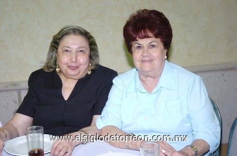 16062010 Silvia y Coty.