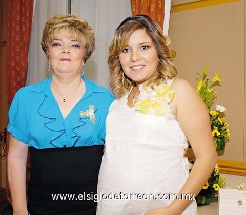 16062010 Irma Garza de Díaz y Ana Elena Garza.