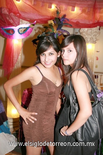 18062010 Verónica Rangel y Daniela Ramírez.