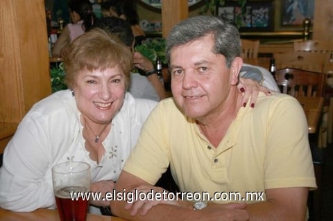 18062010 Angélica y Rodolfo.